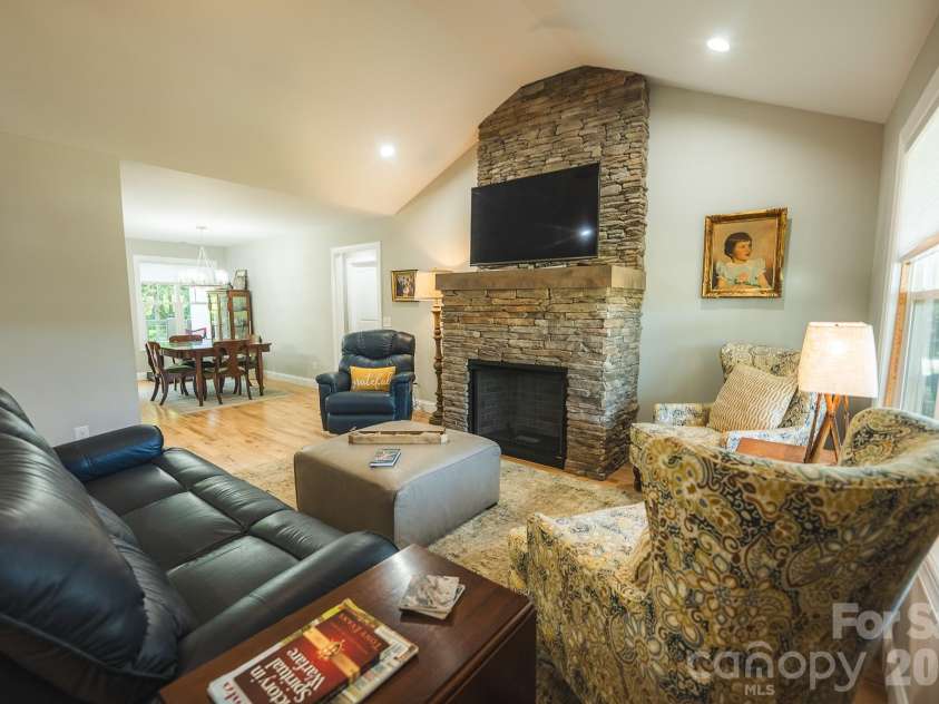 133 Maplewood Court, Hudson, NC 28638.  MLS# CAR4406302, YatesRealty ID 39774. 