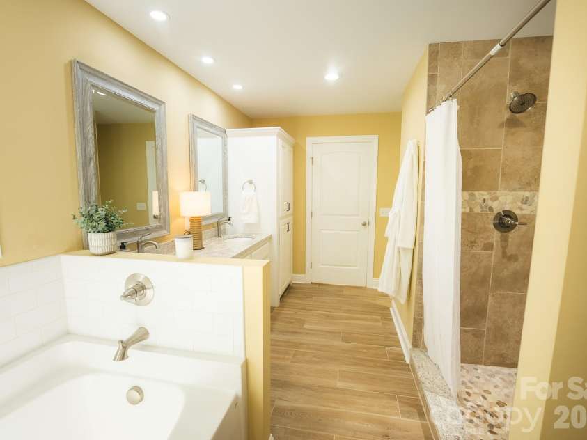 133 Maplewood Court, Hudson, NC 28638.  MLS# CAR4406302, YatesRealty ID 39774. 