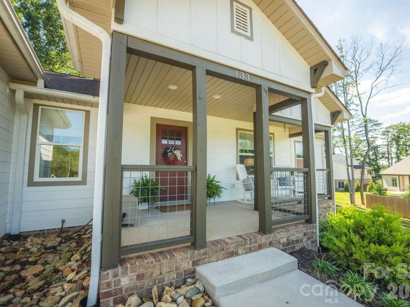 133 Maplewood Court, Hudson, NC 28638.  MLS# CAR4406302, YatesRealty ID 39774. 