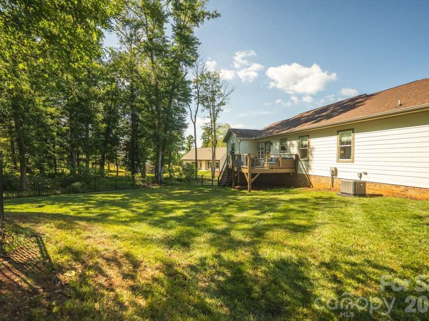 133 Maplewood Court, Hudson, NC 28638.  MLS# CAR4406302, YatesRealty ID 39774. 