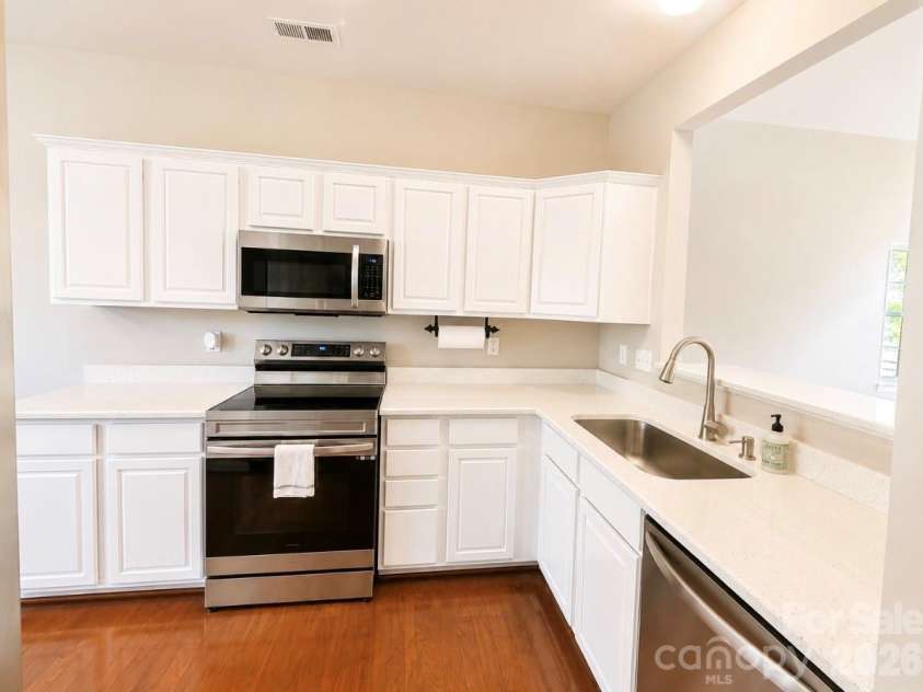 320 Shingleoak Drive, Clover, SC 29710.  MLS# CAR4406026, YatesRealty ID 39775. 