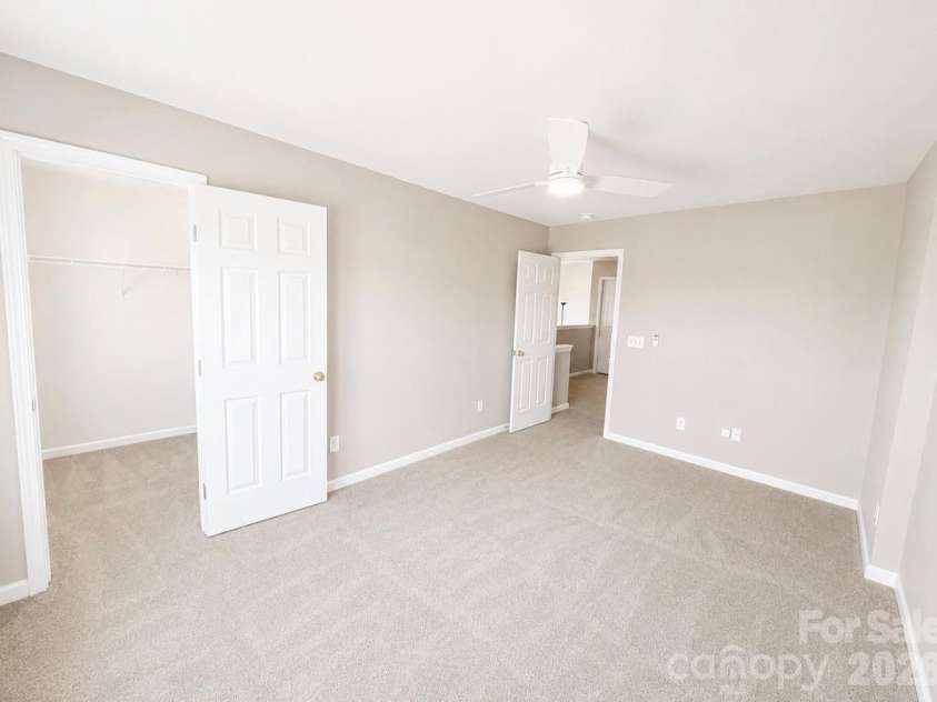320 Shingleoak Drive, Clover, SC 29710.  MLS# CAR4406026, YatesRealty ID 39775. 