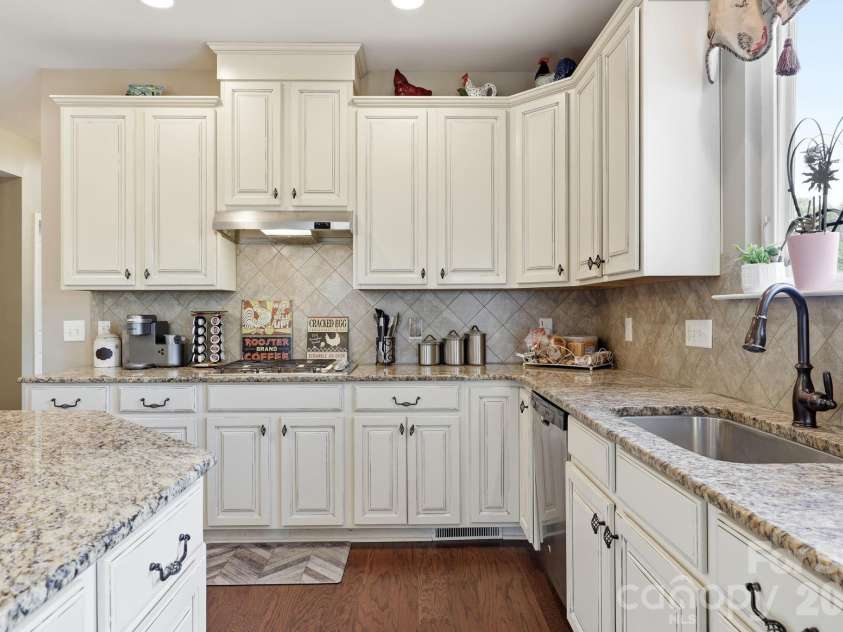 5241 Kindling Place, Concord, NC 28025.  MLS# CAR4406078, YatesRealty ID 39776. 
