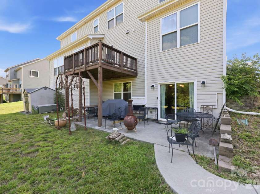 5241 Kindling Place, Concord, NC 28025.  MLS# CAR4406078, YatesRealty ID 39776. 