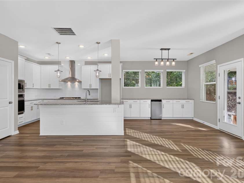 1879 Felts Parkway, Fort Mill, SC 29715.  MLS# CAR4406019, YatesRealty ID 39781. Kitchen & Dining Room