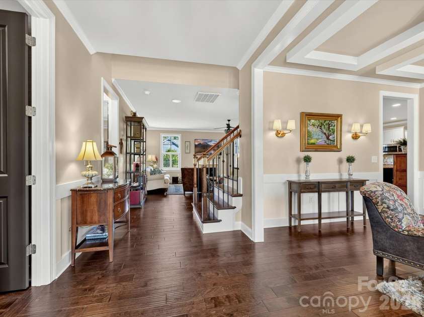 804 Sardis Lane, Charlotte, NC 28270.  MLS# CAR4405846, YatesRealty ID 39783. 