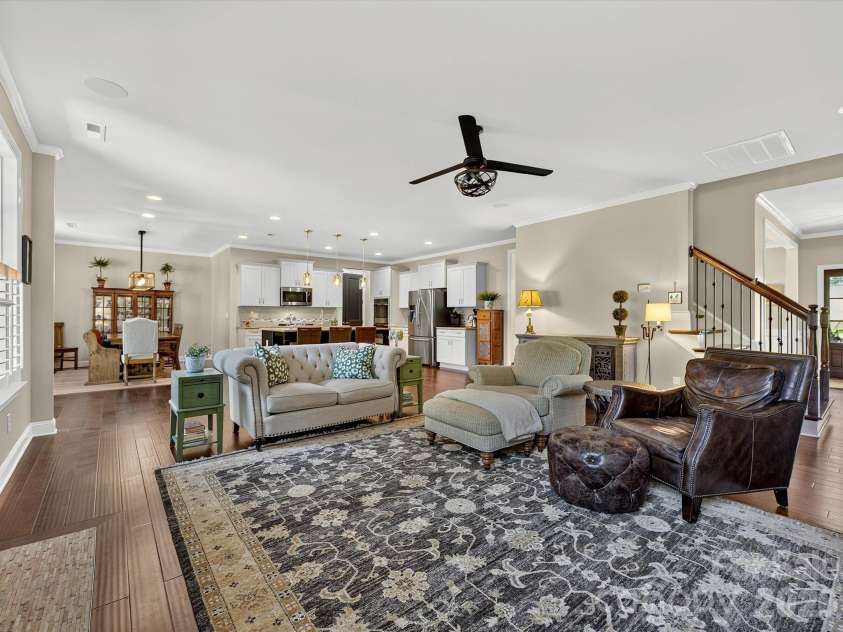 804 Sardis Lane, Charlotte, NC 28270.  MLS# CAR4405846, YatesRealty ID 39783. 