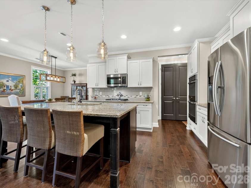 804 Sardis Lane, Charlotte, NC 28270.  MLS# CAR4405846, YatesRealty ID 39783. 
