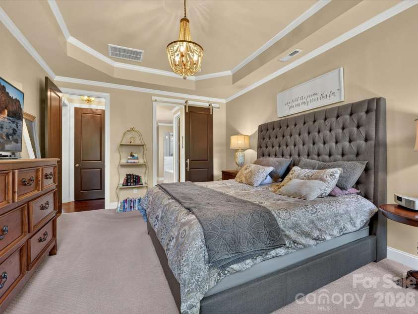 804 Sardis Lane, Charlotte, NC 28270.  MLS# CAR4405846, YatesRealty ID 39783. 