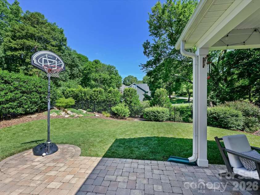 804 Sardis Lane, Charlotte, NC 28270.  MLS# CAR4405846, YatesRealty ID 39783. 