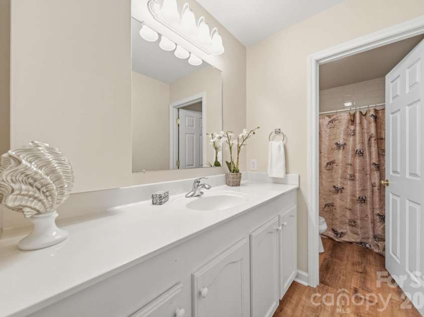2013 Silvertip Court, Belmont, NC 28012.  MLS# CAR4405875, YatesRealty ID 39784. 