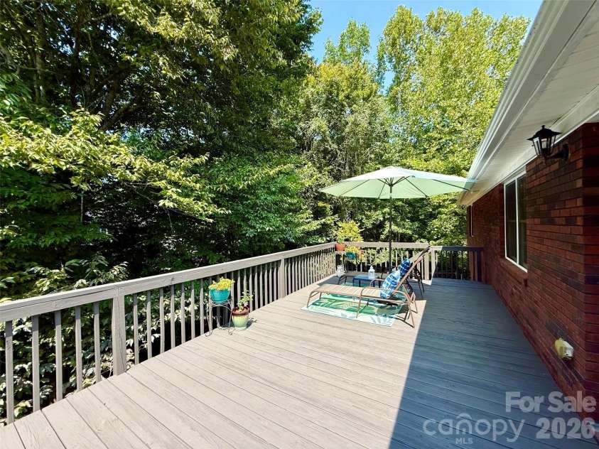 2013 Silvertip Court, Belmont, NC 28012.  MLS# CAR4405875, YatesRealty ID 39784. 