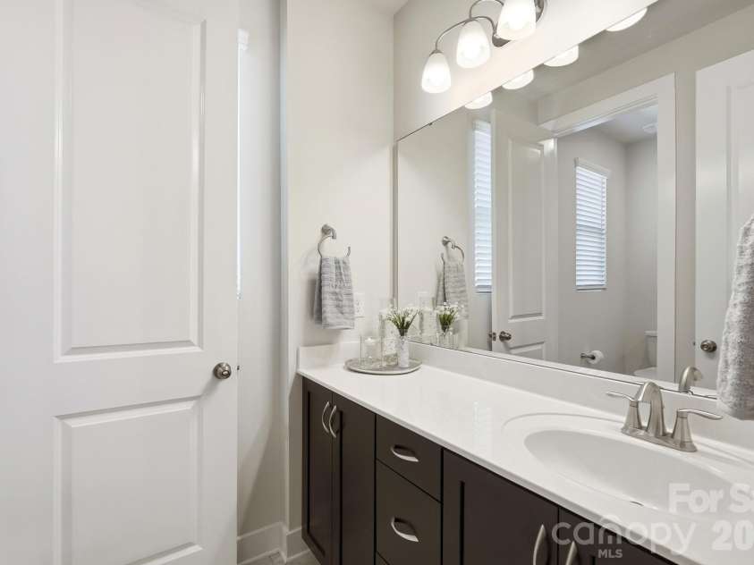 2745 Ensemble Court, Charlotte, NC 28262.  MLS# CAR4405842, YatesRealty ID 39785. 2nd Level Full Bath