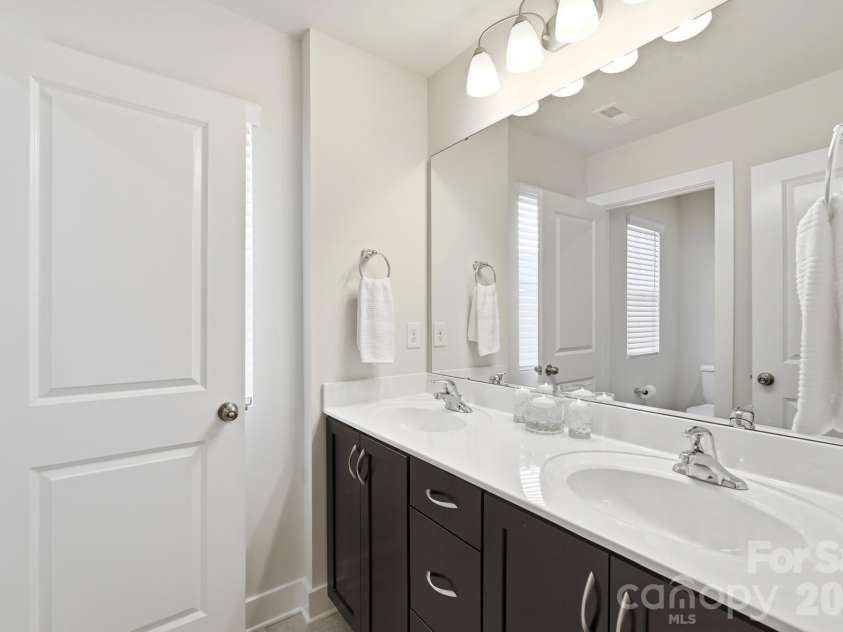 2745 Ensemble Court, Charlotte, NC 28262.  MLS# CAR4405842, YatesRealty ID 39785. 3rd Level Full Bath