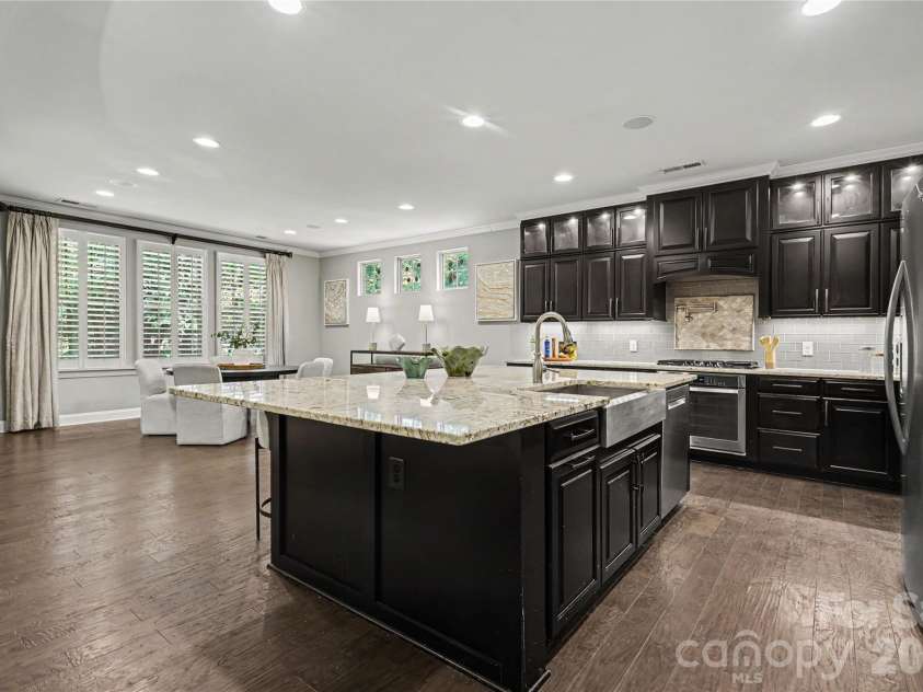 11436 Preservation Lane, Charlotte, NC 28278.  MLS# CAR4405788, YatesRealty ID 39786. 