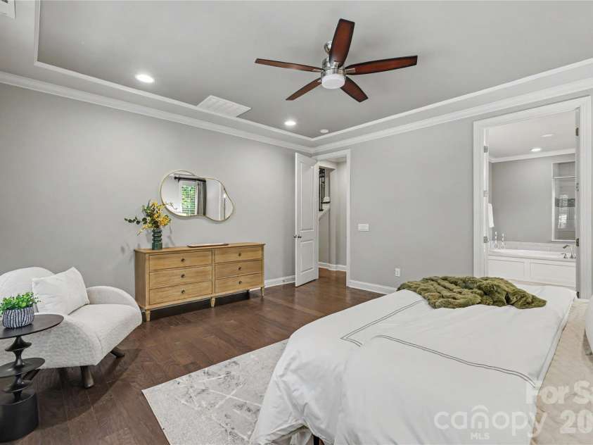 11436 Preservation Lane, Charlotte, NC 28278.  MLS# CAR4405788, YatesRealty ID 39786. 