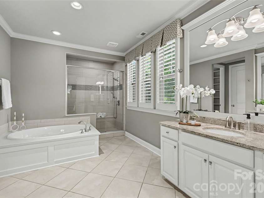 11436 Preservation Lane, Charlotte, NC 28278.  MLS# CAR4405788, YatesRealty ID 39786. 