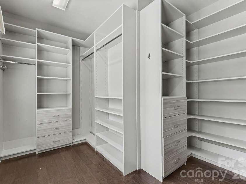 11436 Preservation Lane, Charlotte, NC 28278.  MLS# CAR4405788, YatesRealty ID 39786. 