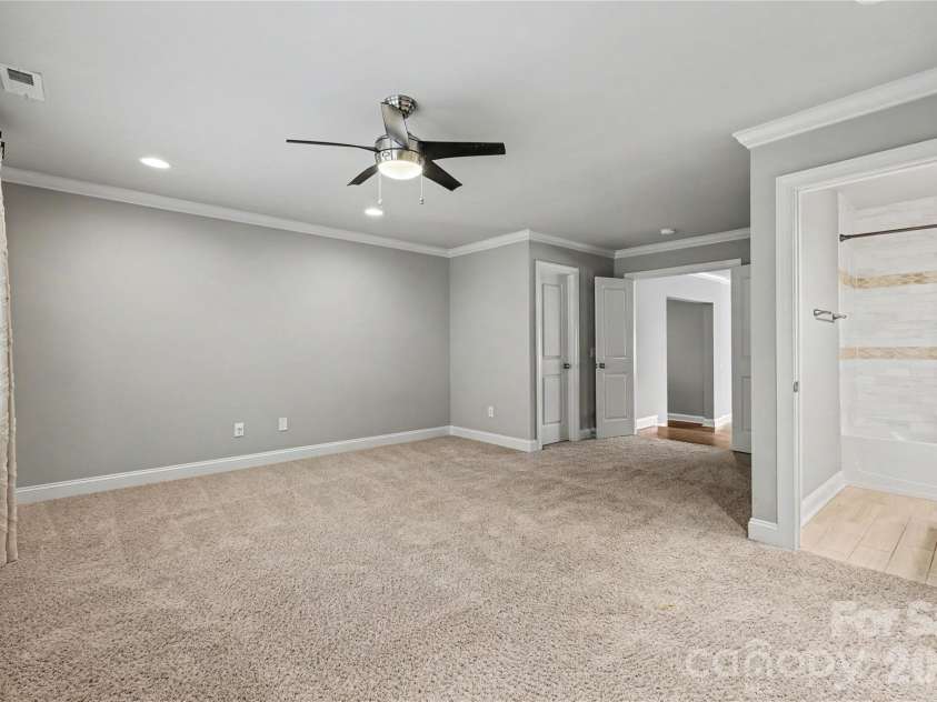 11436 Preservation Lane, Charlotte, NC 28278.  MLS# CAR4405788, YatesRealty ID 39786. 