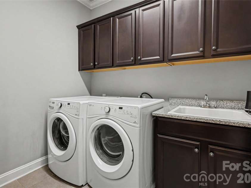 11436 Preservation Lane, Charlotte, NC 28278.  MLS# CAR4405788, YatesRealty ID 39786. 