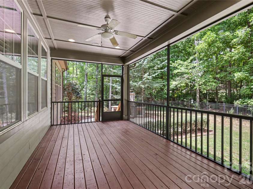 11436 Preservation Lane, Charlotte, NC 28278.  MLS# CAR4405788, YatesRealty ID 39786. 