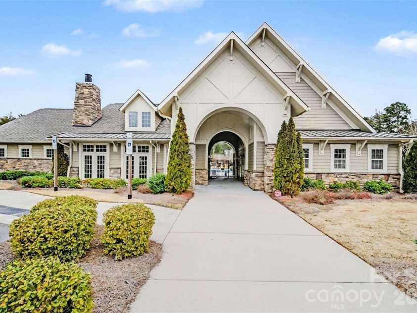 11436 Preservation Lane, Charlotte, NC 28278.  MLS# CAR4405788, YatesRealty ID 39786. 