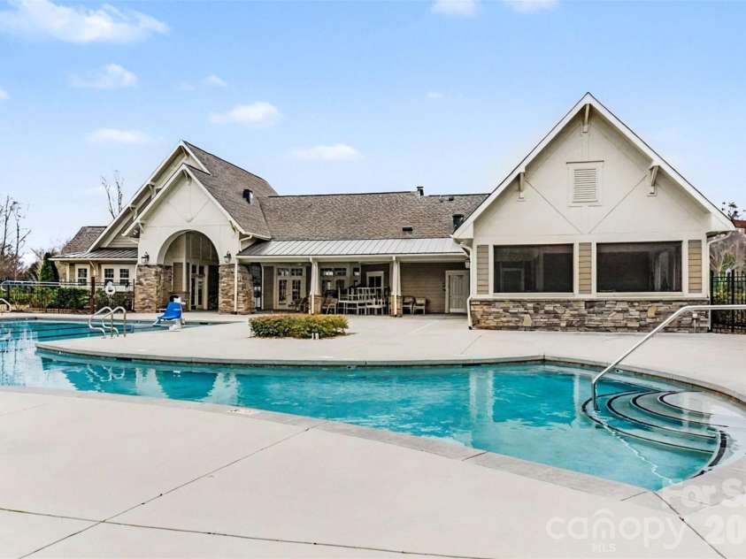 11436 Preservation Lane, Charlotte, NC 28278.  MLS# CAR4405788, YatesRealty ID 39786. 