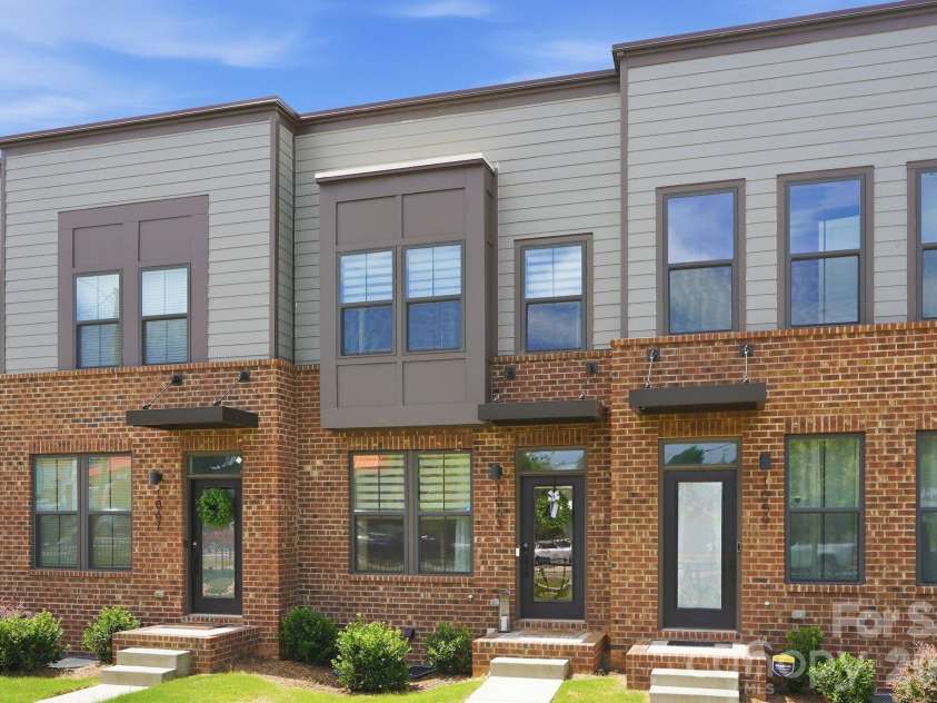 1063 Simcoe Lane, Charlotte, NC 28217.  MLS# CAR4405838, YatesRealty ID 39787. 