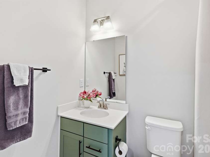 1063 Simcoe Lane, Charlotte, NC 28217.  MLS# CAR4405838, YatesRealty ID 39787. 