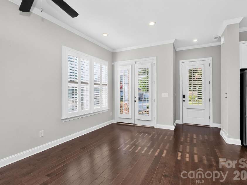 8910 Matthews Farm Lane, Charlotte, NC 28277.  MLS# CAR4405727, YatesRealty ID 39788. 