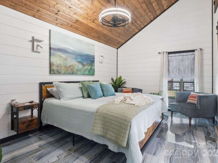 173,175,177,179 Old County Home Road, Brevard, NC 28712.  MLS# CAR4181777, YatesRealty ID 3979. 