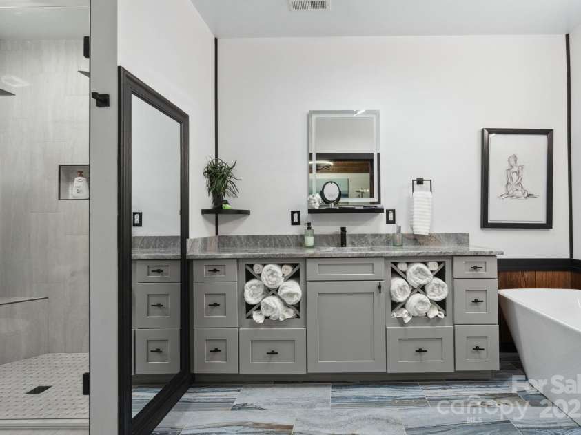 173,175,177,179 Old County Home Road, Brevard, NC 28712.  MLS# CAR4181777, YatesRealty ID 3979. 