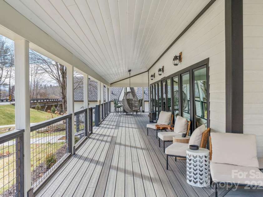 173,175,177,179 Old County Home Road, Brevard, NC 28712.  MLS# CAR4181777, YatesRealty ID 3979. 