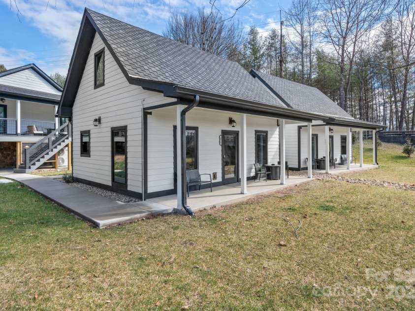 173,175,177,179 Old County Home Road, Brevard, NC 28712.  MLS# CAR4181777, YatesRealty ID 3979. 