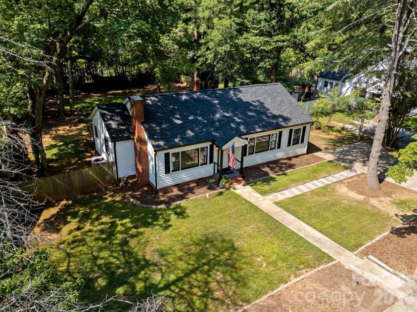 350 Jefferson Street, York, SC 29745.  MLS# CAR4405662, YatesRealty ID 39791. 