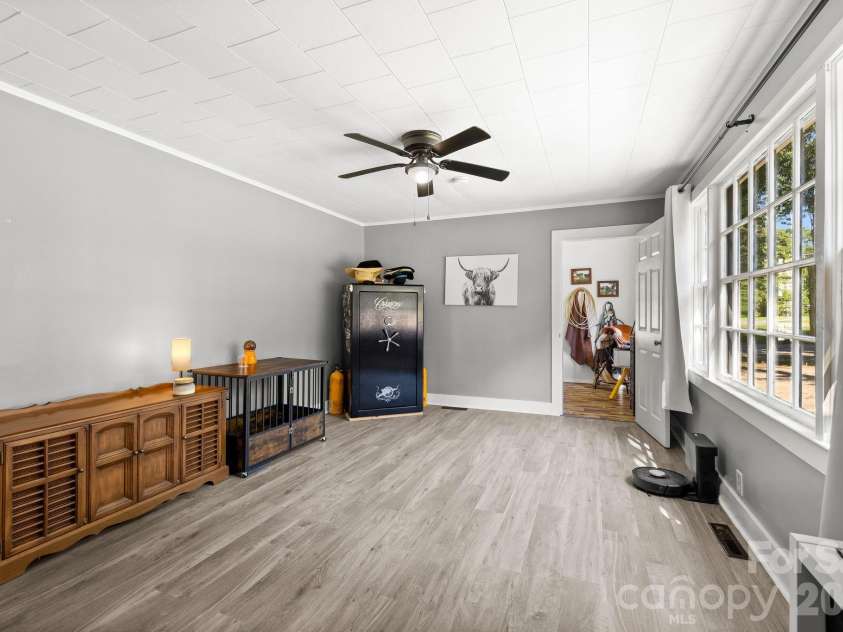 350 Jefferson Street, York, SC 29745.  MLS# CAR4405662, YatesRealty ID 39791. 