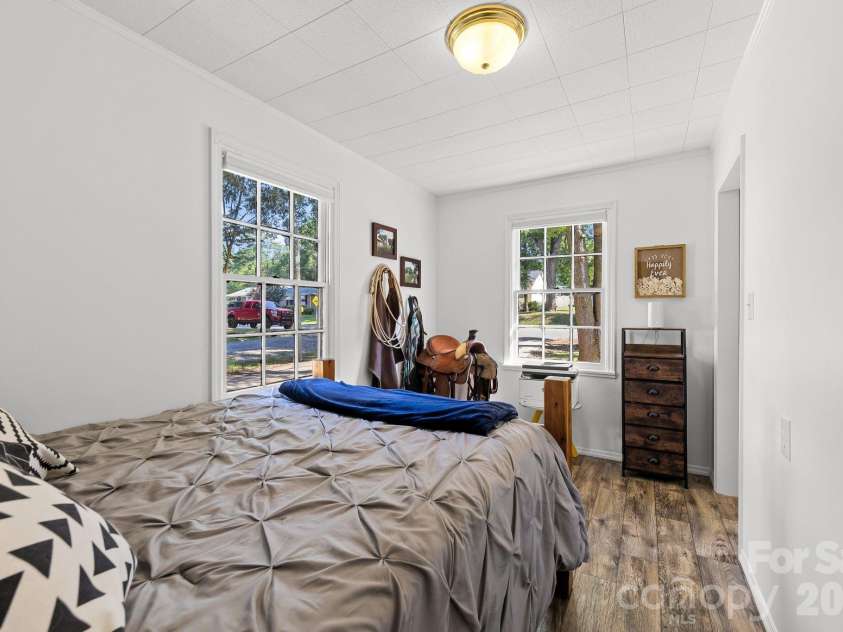 350 Jefferson Street, York, SC 29745.  MLS# CAR4405662, YatesRealty ID 39791. 