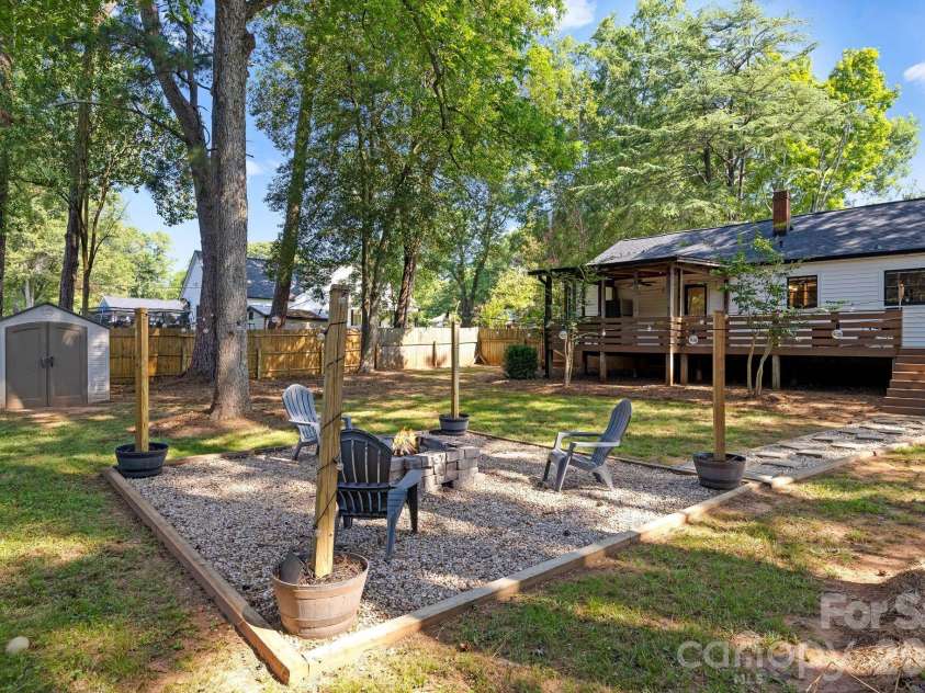 350 Jefferson Street, York, SC 29745.  MLS# CAR4405662, YatesRealty ID 39791. 