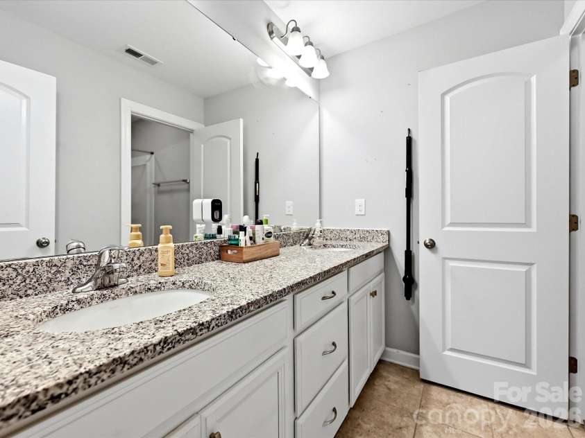 2657 Cheverny Place, Concord, NC 28027.  MLS# CAR4405609, YatesRealty ID 39793. 