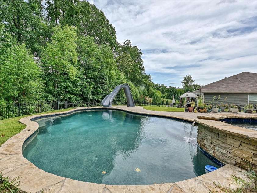 2657 Cheverny Place, Concord, NC 28027.  MLS# CAR4405609, YatesRealty ID 39793. 