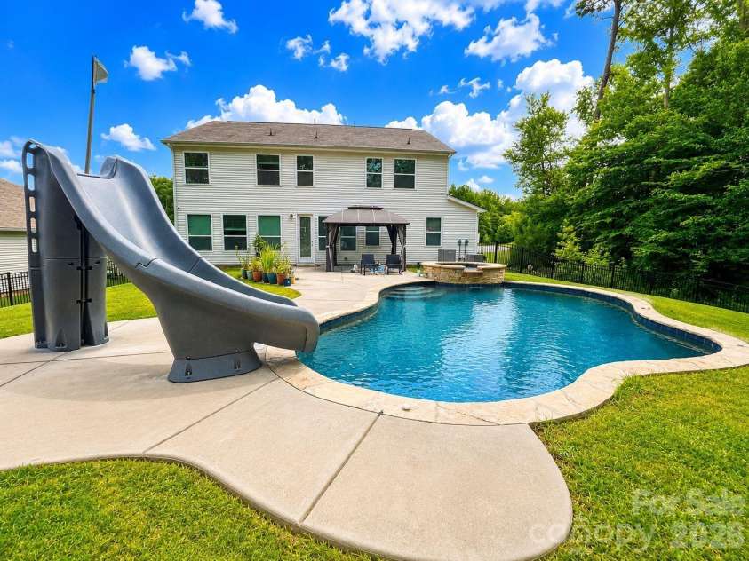 2657 Cheverny Place, Concord, NC 28027.  MLS# CAR4405609, YatesRealty ID 39793. 