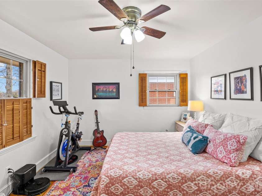 6326 Rosecrest Drive, Charlotte, NC 28210.  MLS# CAR4405630, YatesRealty ID 39794. 