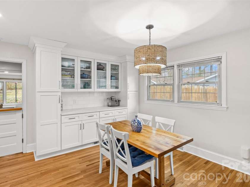 6326 Rosecrest Drive, Charlotte, NC 28210.  MLS# CAR4405630, YatesRealty ID 39794. Coffee & Beverage Bar with glass windows, extra storage