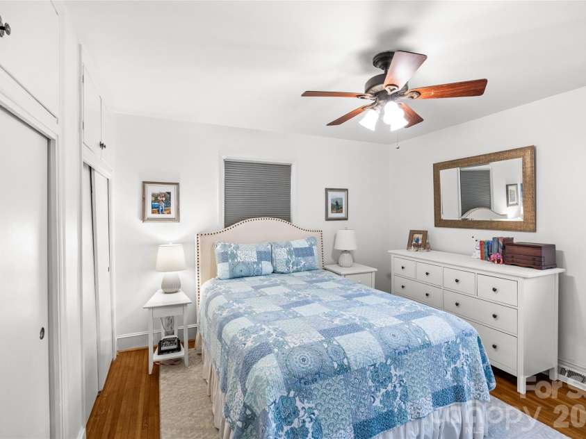 6326 Rosecrest Drive, Charlotte, NC 28210.  MLS# CAR4405630, YatesRealty ID 39794. Primary Bedroom