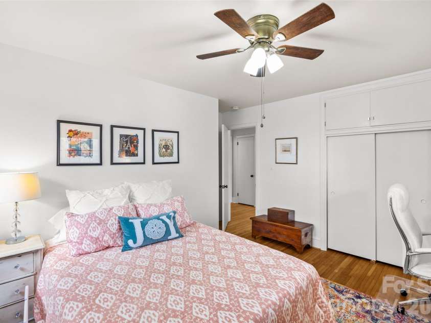 6326 Rosecrest Drive, Charlotte, NC 28210.  MLS# CAR4405630, YatesRealty ID 39794. Secondary Bedroom