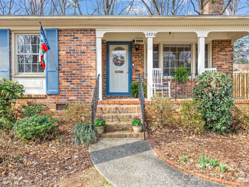 6326 Rosecrest Drive, Charlotte, NC 28210.  MLS# CAR4405630, YatesRealty ID 39794. Welcome Home