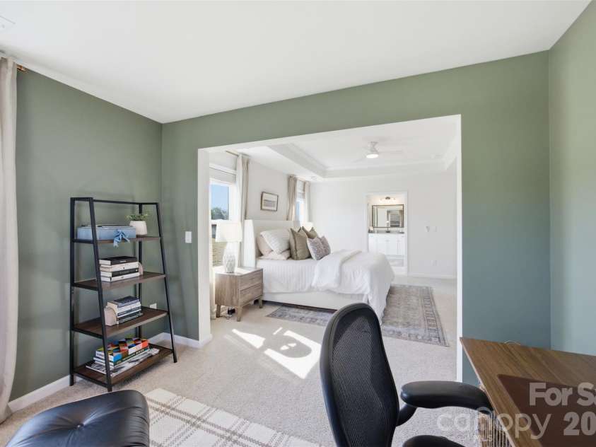 5821 Casper Drive, Charlotte, NC 28214.  MLS# CAR4405553, YatesRealty ID 39797. Office/sitting area in primary bedroom.
