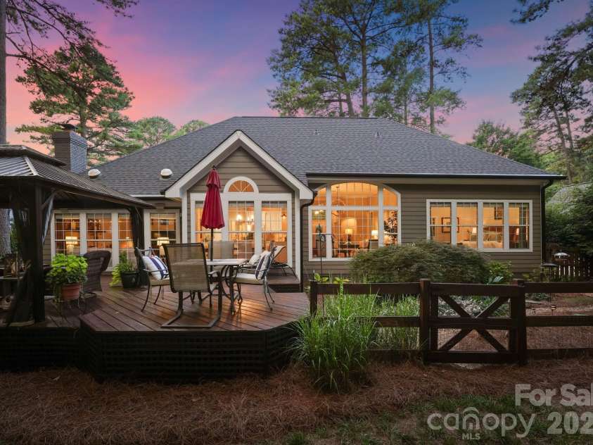 133 Lake Pine Road, Mooresville, NC 28117.  MLS# CAR4405559, YatesRealty ID 39798. 