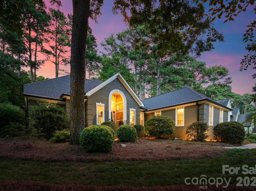 133 Lake Pine Road, Mooresville, NC 28117.  MLS# CAR4405559, YatesRealty ID 39798. 