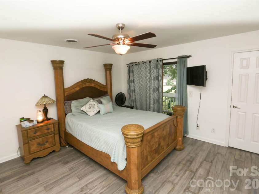 413 Eastwood Drive, Salisbury, NC 28146.  MLS# CAR4405377, YatesRealty ID 39799. 